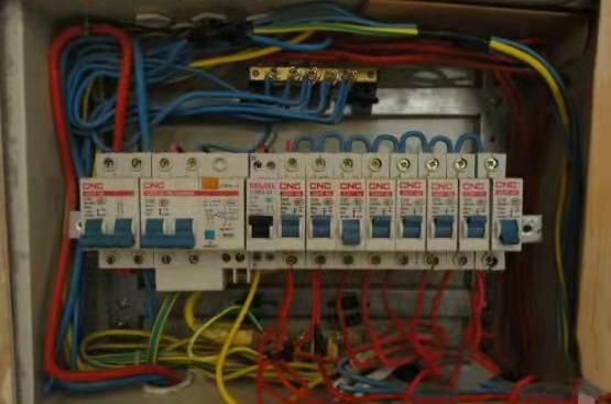 室內(nèi)配電箱開關配置的三種方法